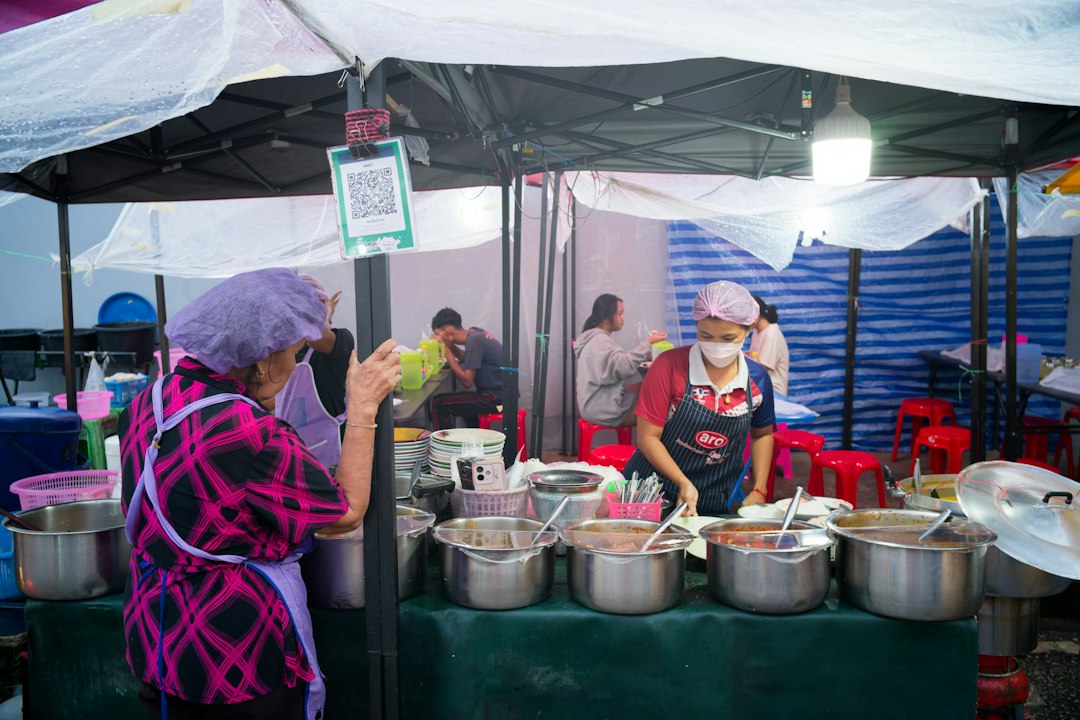 Oppdag den rike kulturen av lokal mat i Kuala Lumpur